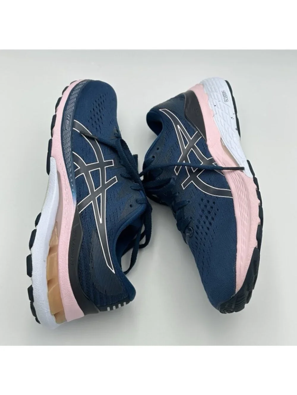 Asics Gel Kayano 28 Sneakers Women’s Size 9 Blue Running Walking Shoes 1012B046